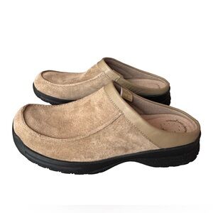 Thom Mcan Leather Slip On Mule Clogs Women’s Size 8 Tan Cushioned Preppy Trendy